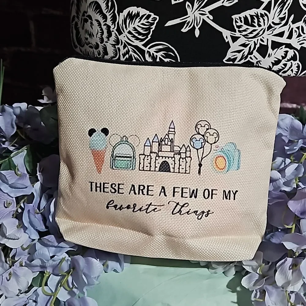 Disney 🎁 inspired Cosmetic Bag NWOT in original packaging
